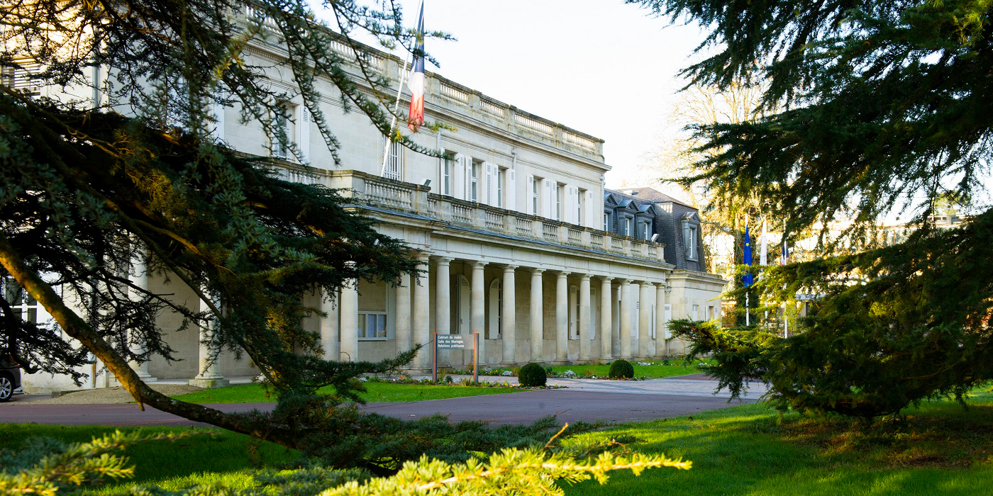 cabinet du maire merignac